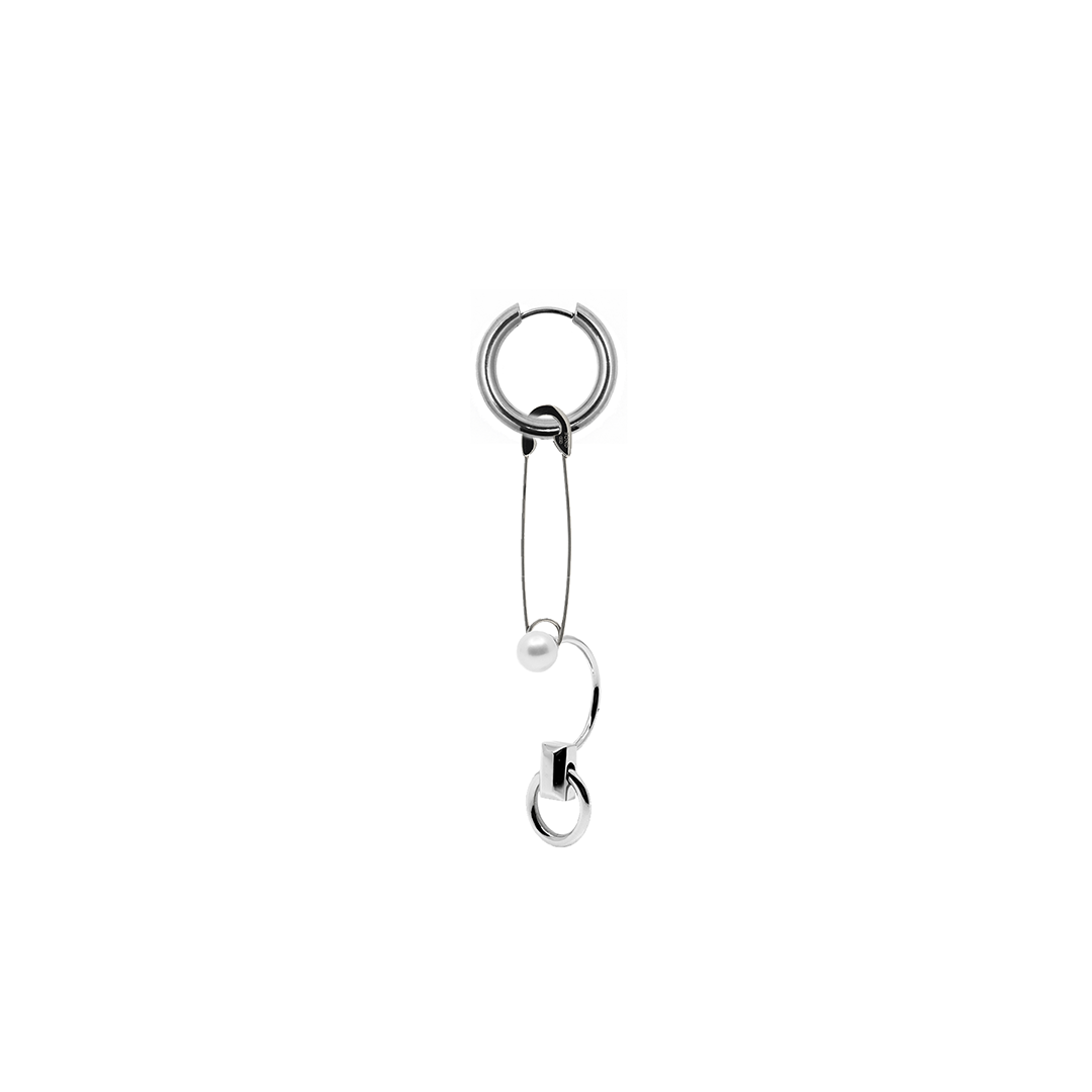 Safety Pin, 5mm Pearl + Hitch Dangle Earring