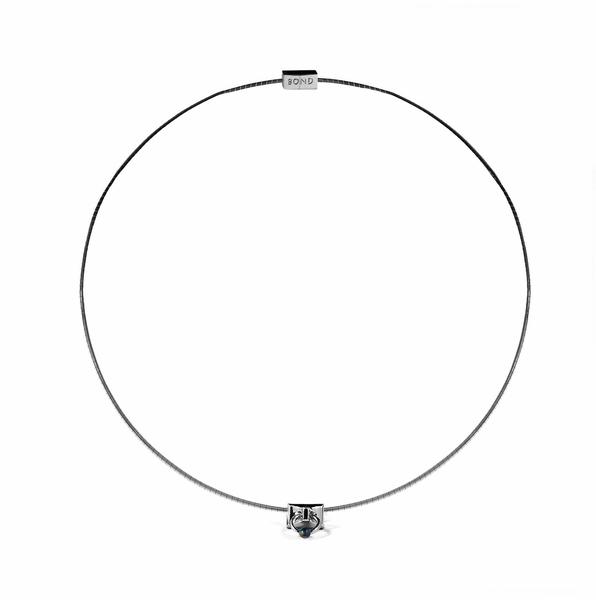 COSTUME BLACK HITCH NECKLACE