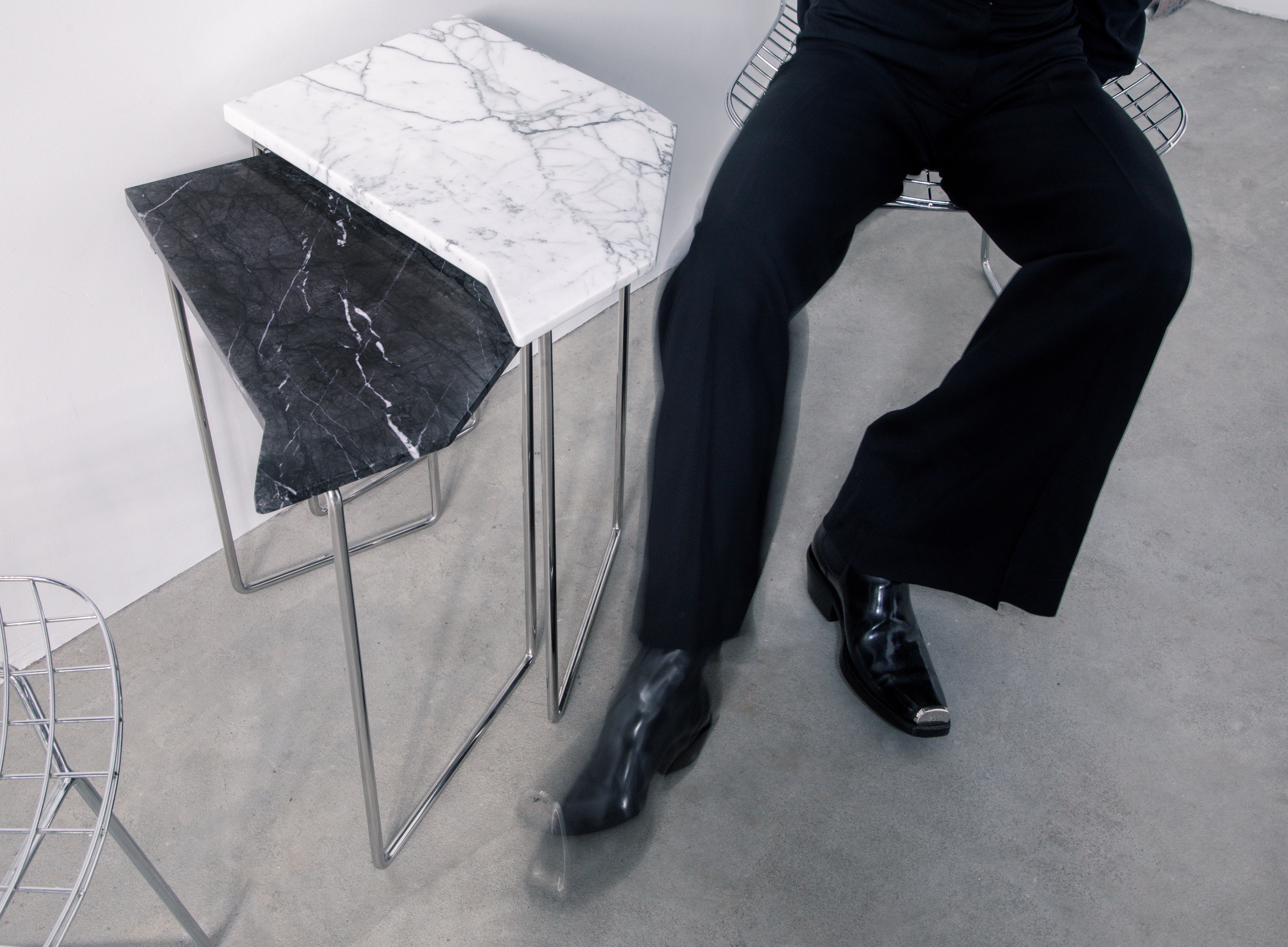 Single Blade End Table